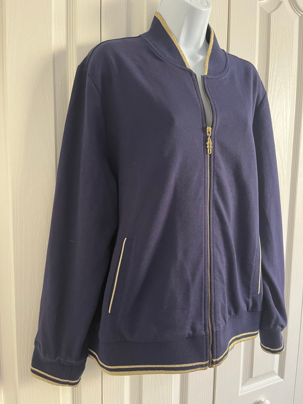 Draper’s & Damon’s Petites Navy Blue Jacket with Gold Trim – Size PXL